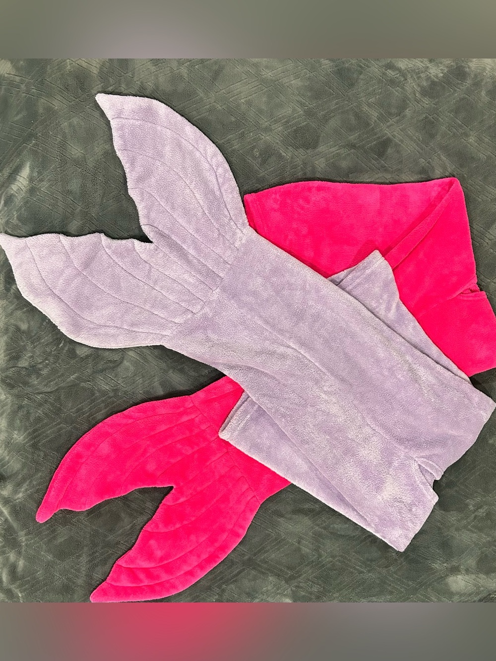 Plush Mermaid Tail Kids Blankets Set of 2 
Pink & Lavender
